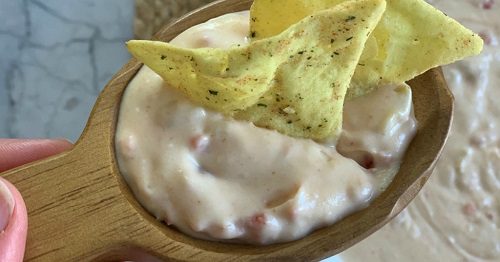 Keto snack recipes Mexican Queso Dip