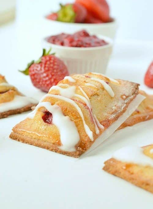 Keto breakfast recipes pop tarts strawberry low-carb pastry