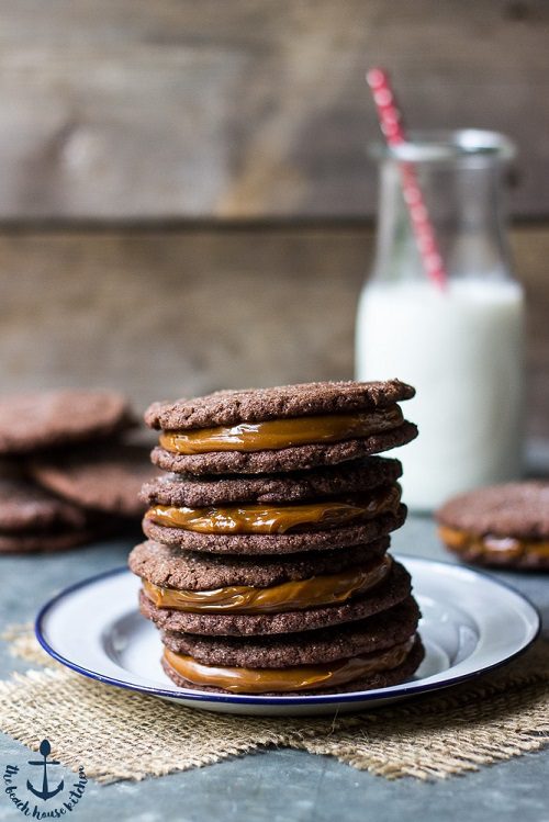 Mexican Chocolate Sandwich Cookies with Dulce de Leche