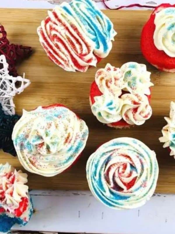 Patriotic Red, White, and Blue Cupcakes