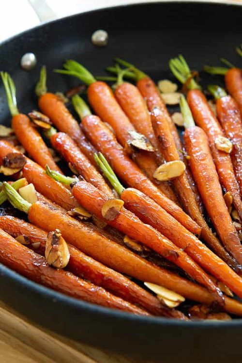 Thanksgiving Side Dish Maple Glazed Carrots
