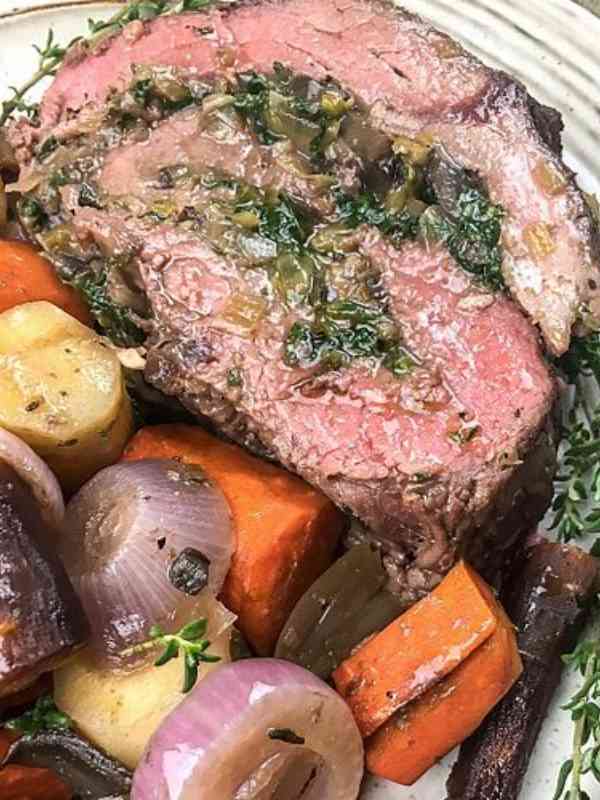 How To Make Spinach And Mushroom Stuffed Beef Tenderloin