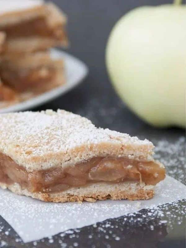 Fall Apple Dessert Mom’s Scrumptious Apple Pita (Pie)