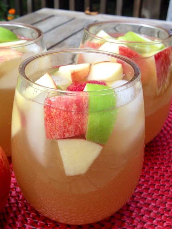 Apple Cider Sangria With Applejack Brandy Cocktail Recipes For Fall
