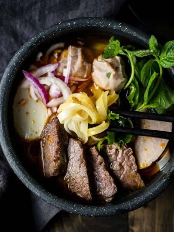Bun Bo Hue Recipe (Spicy Beef Noodle Soup)
