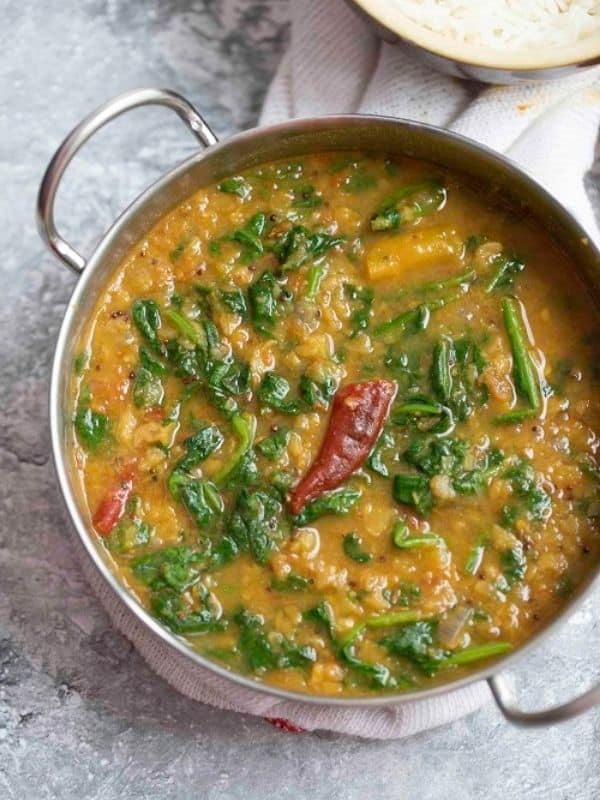Palak Dal or Dal palak or Spinach dal is a popular dal in India that is very comforting and highly nutritious. This instant pot dal palak is a lifesaver on busy weekdays which can be made in a pressure cooker or slow cooker too. vegan & gluten-free that can be served as a soup or side with rice or roti.