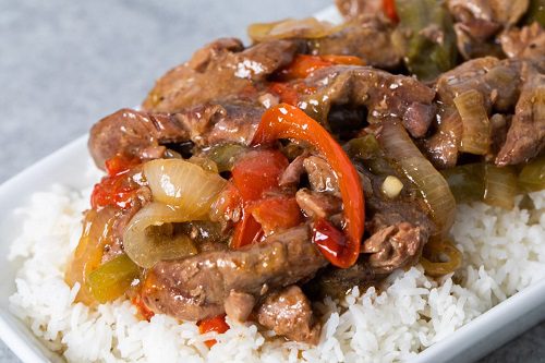 Tasty, Easy Recipe for Slow Cooker Pepper Steak with Onion