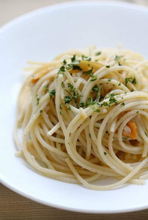 Classic Italian Gluten-Free Linguine With White Clam Sauce (Top Allergen-Friendly)