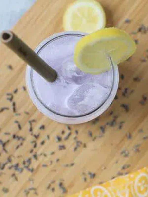 Non-Alcoholic Cocktail Coconut Lavender Lemonade