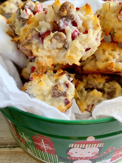 Easy Cranberry Chocolate Chip Coconut Macaroons Recipe