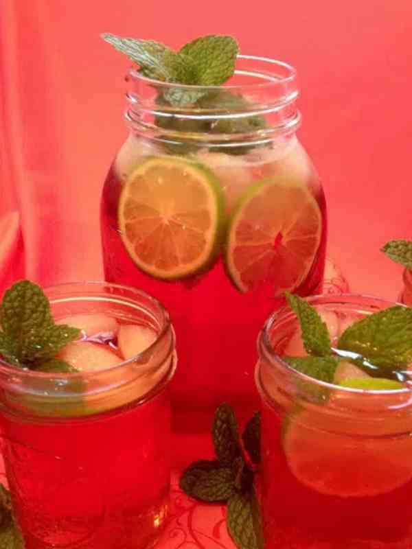 Pomegranate Lime Mint Julep Cocktail